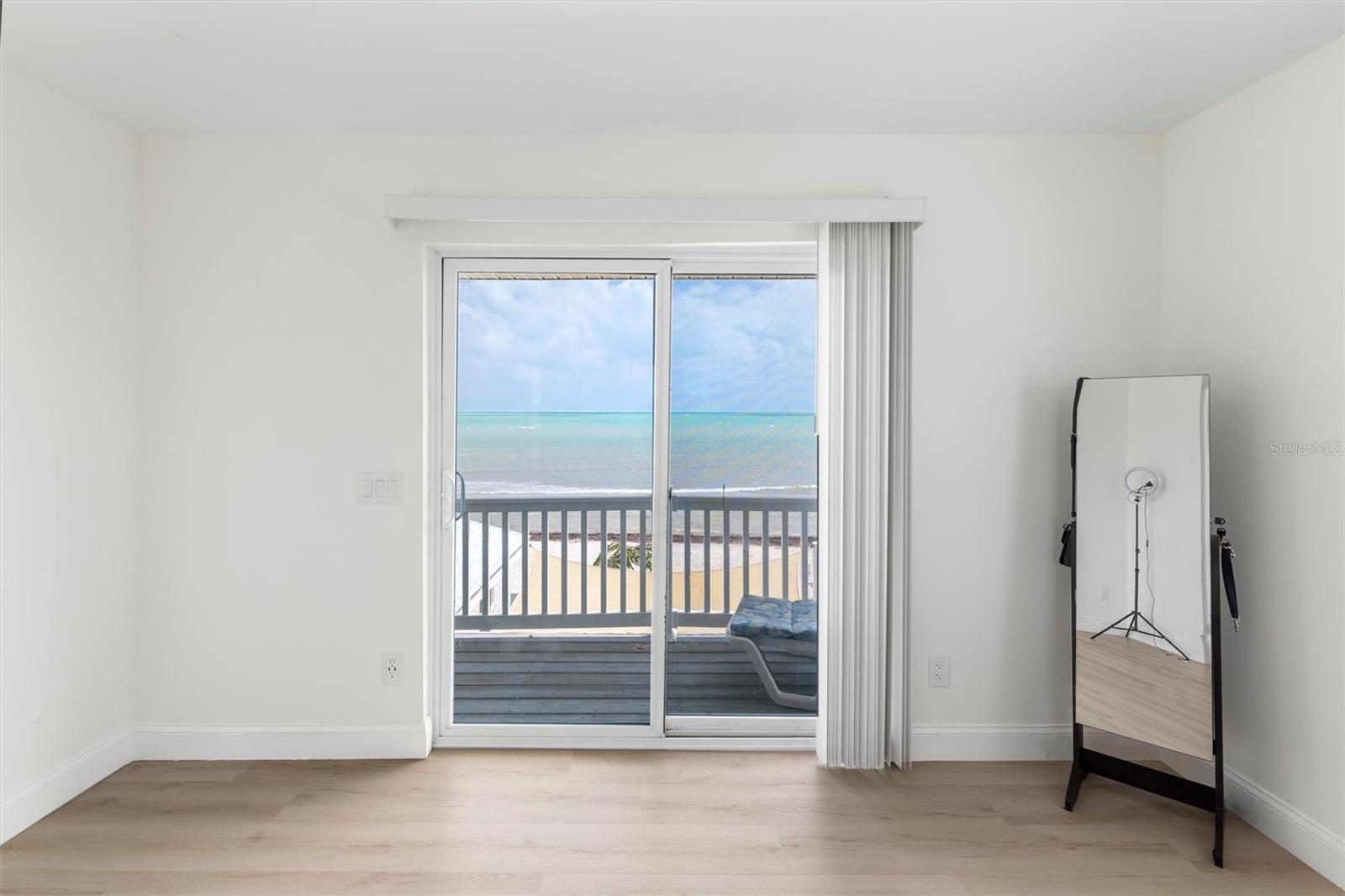 LONG BEACH ESTATES SEC B - Residential