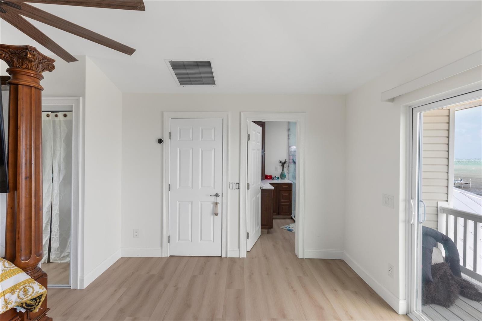 LONG BEACH ESTATES SEC B - Residential