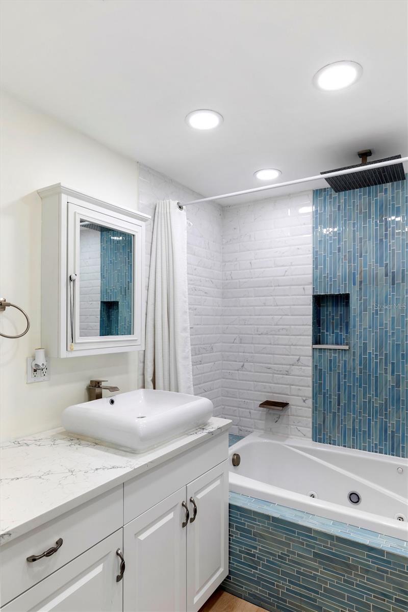 LONG BEACH ESTATES SEC B - Residential