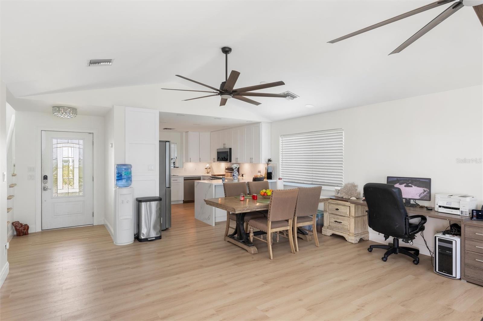 LONG BEACH ESTATES SEC B - Residential