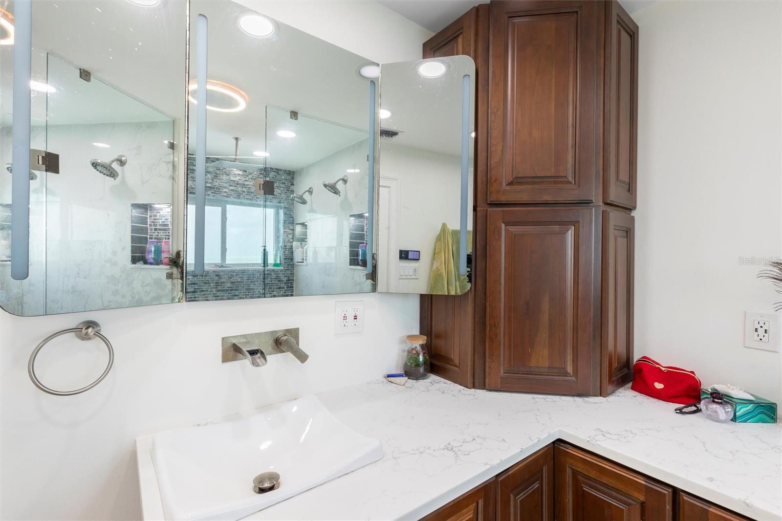 LONG BEACH ESTATES SEC B - Residential