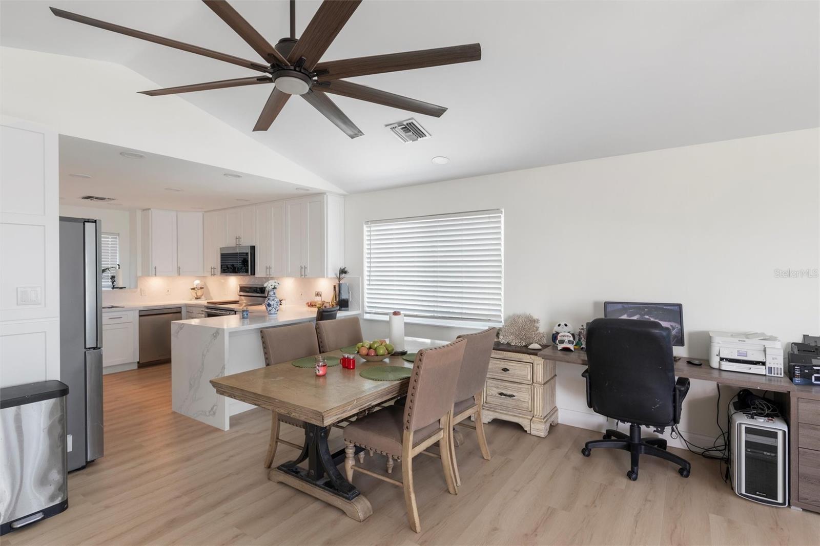 LONG BEACH ESTATES SEC B - Residential