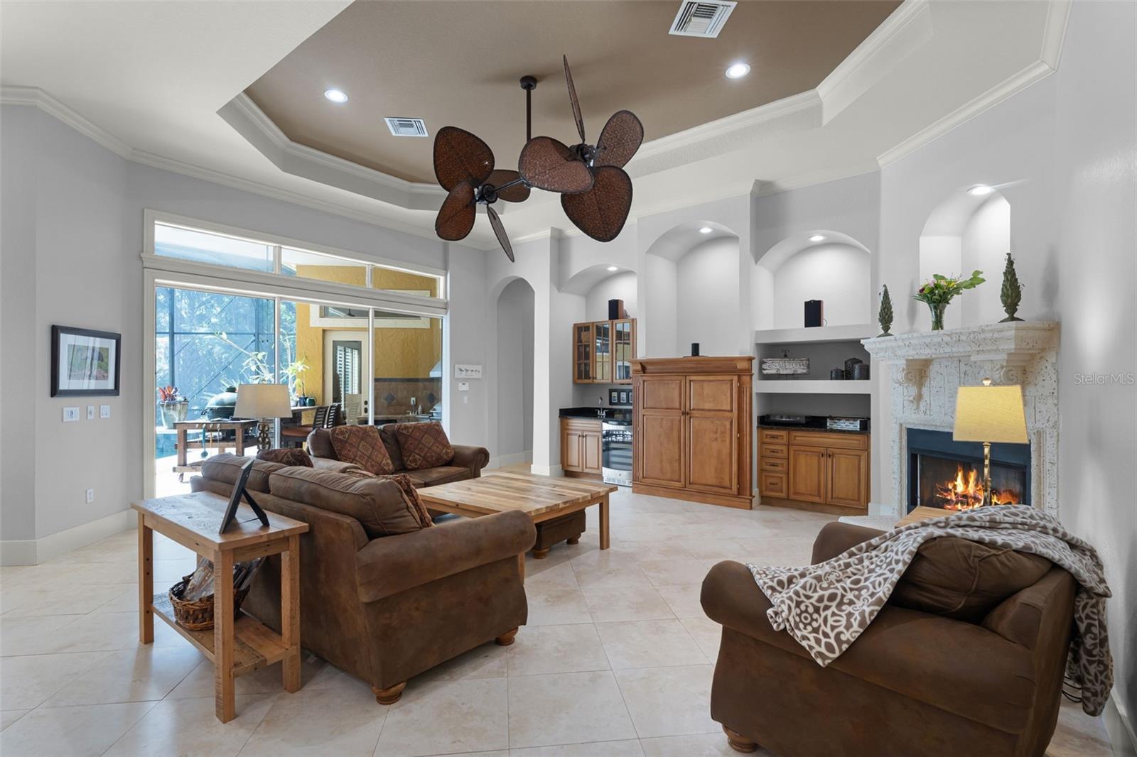1724 COTTONWOOD CREEK PLACE