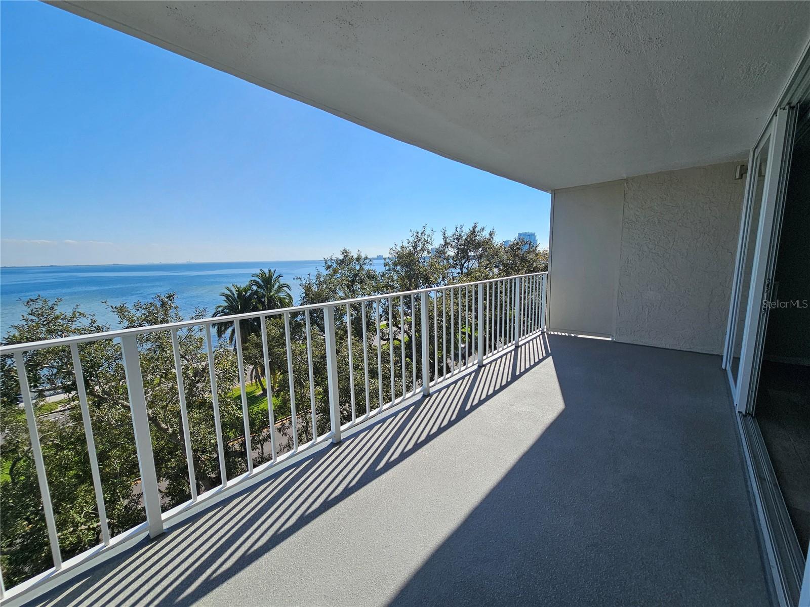 BAYSHORE DIPLOMAT A CONDOMINIUM - Residential Lease