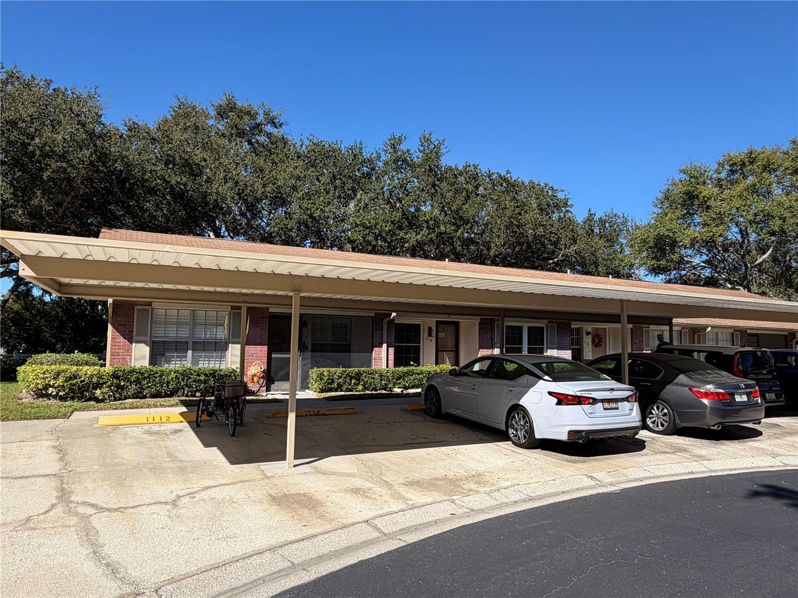 1114 CASTLEMAY CIRCLE