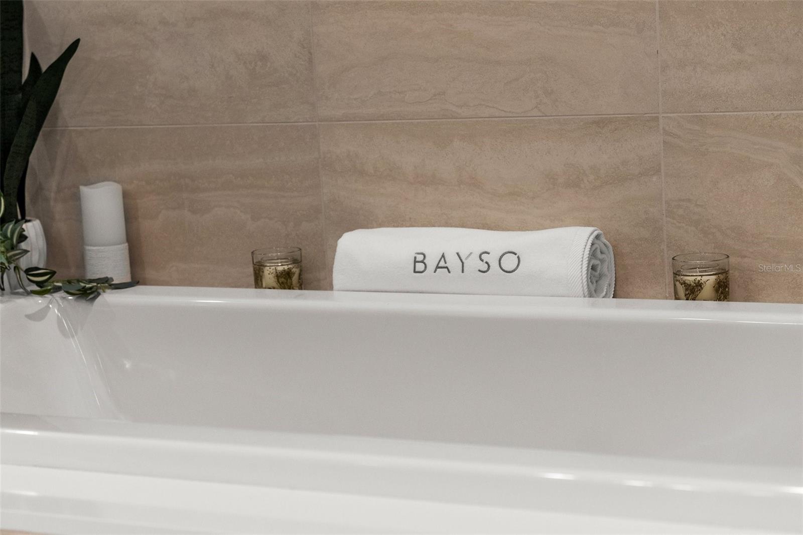 BAYSO SARASOTA - Residential