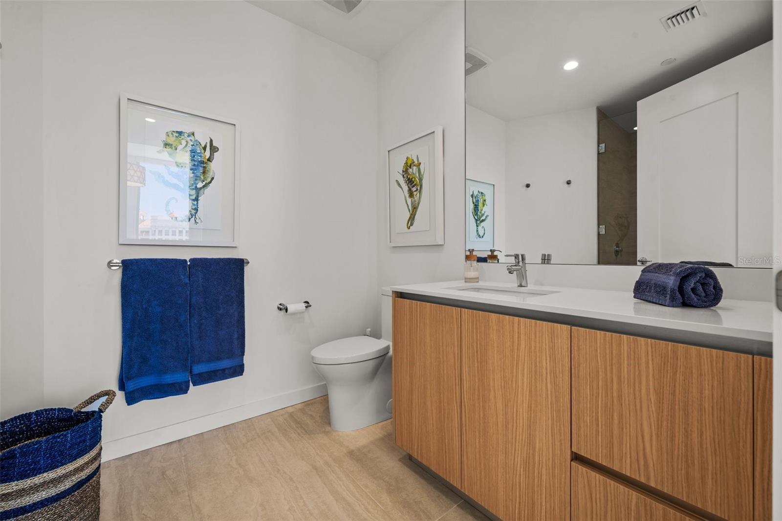 BAYSO SARASOTA - Residential