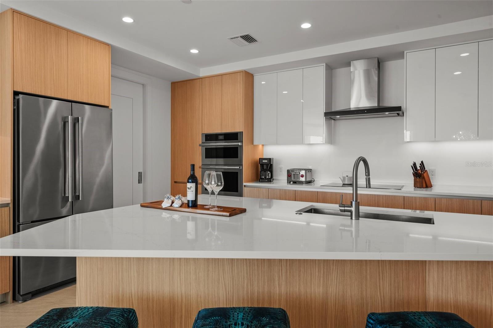 BAYSO SARASOTA - Residential