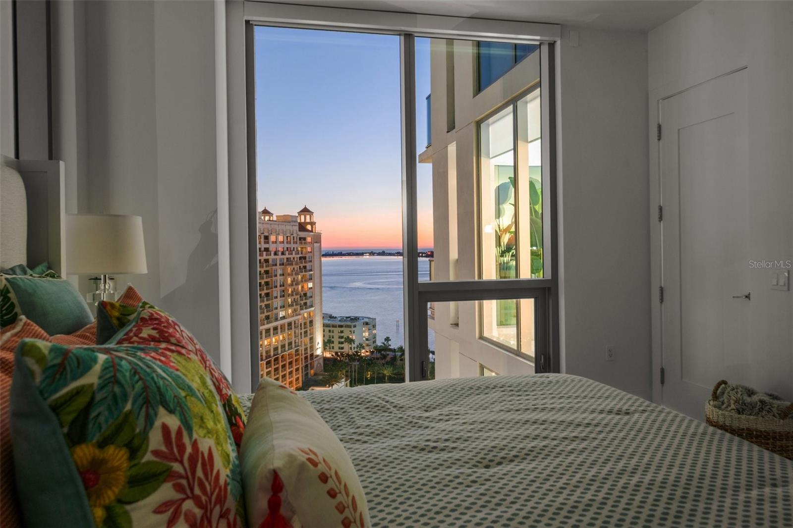 301 QUAY COMMONS 1610
