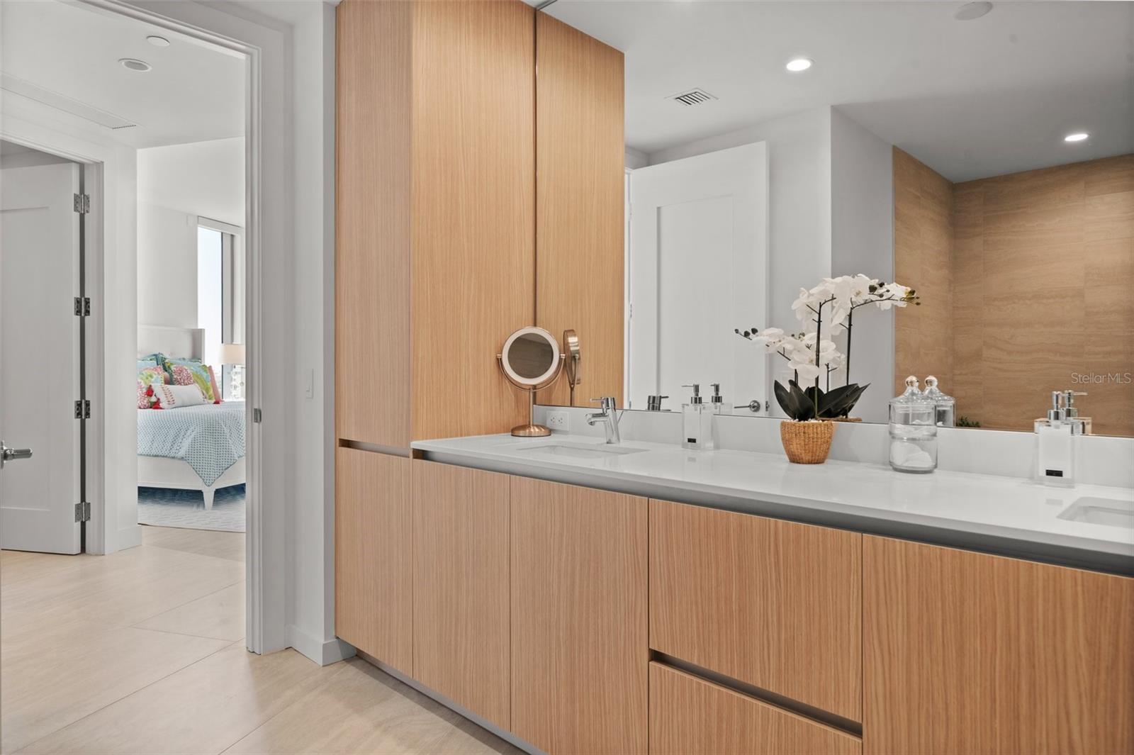 BAYSO SARASOTA - Residential