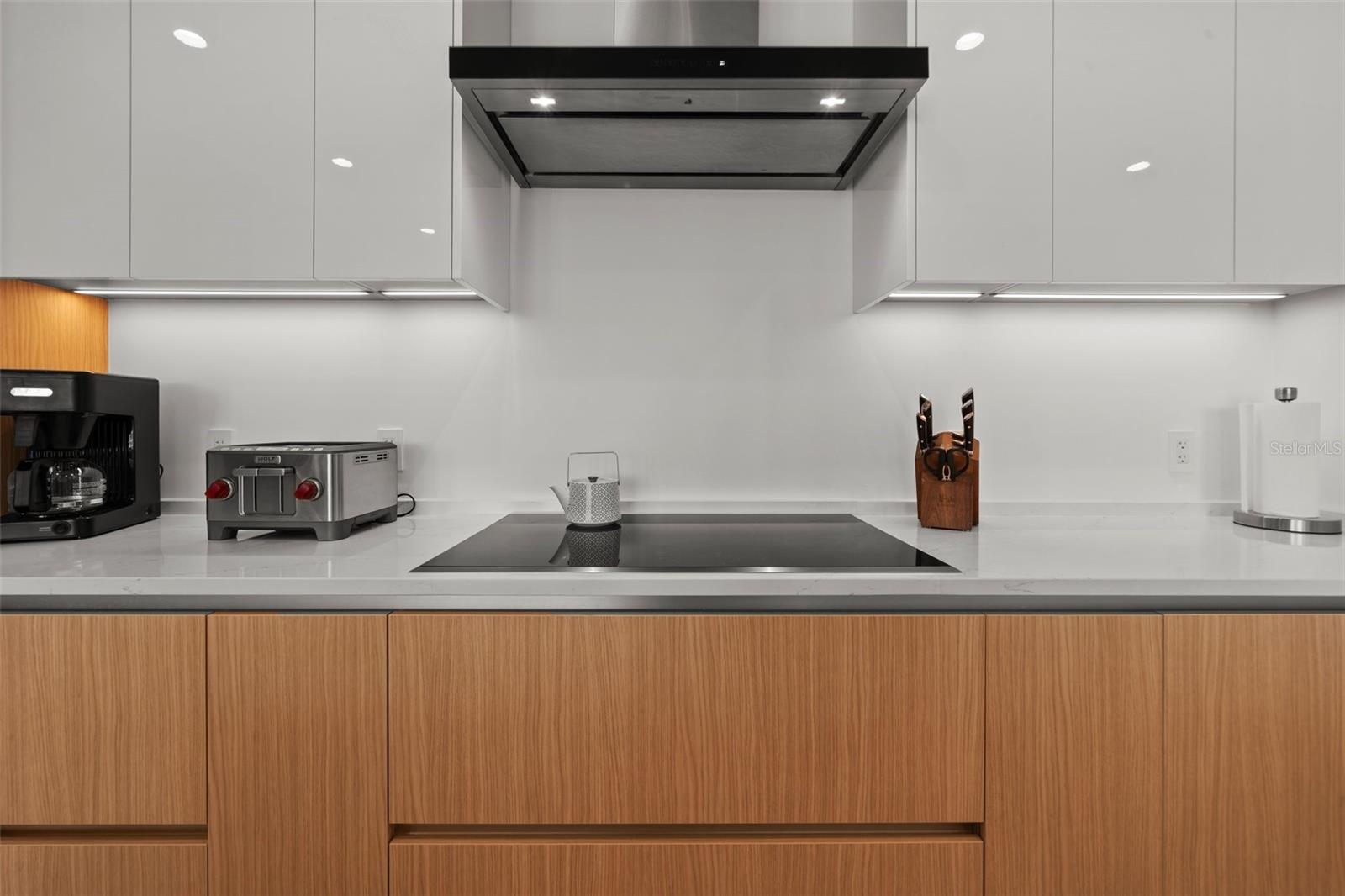 BAYSO SARASOTA - Residential