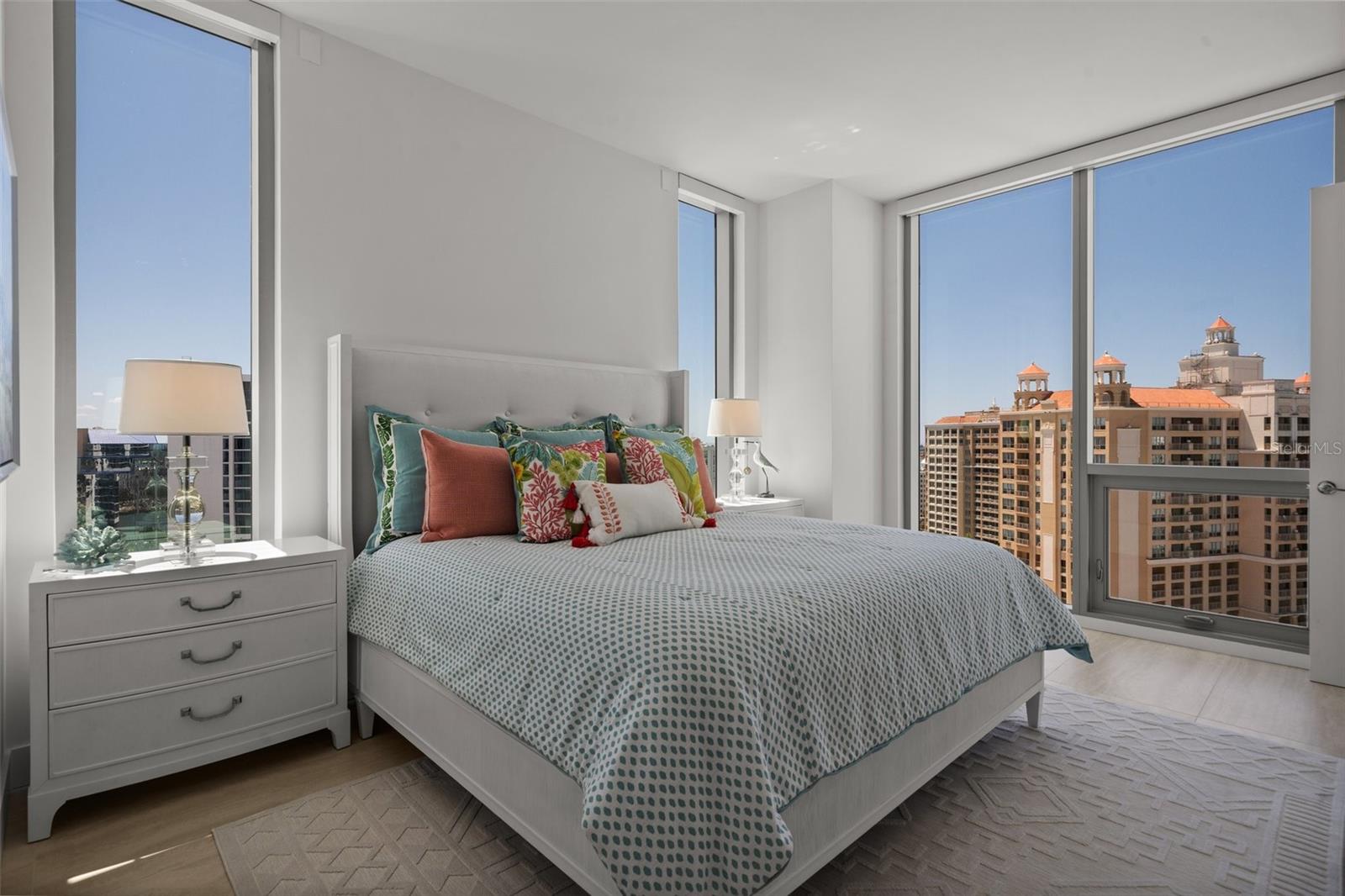 BAYSO SARASOTA - Residential