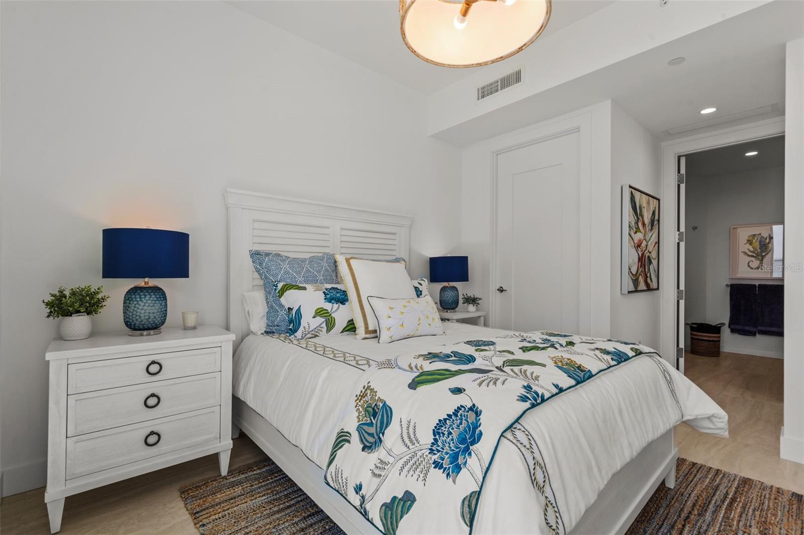 BAYSO SARASOTA - Residential