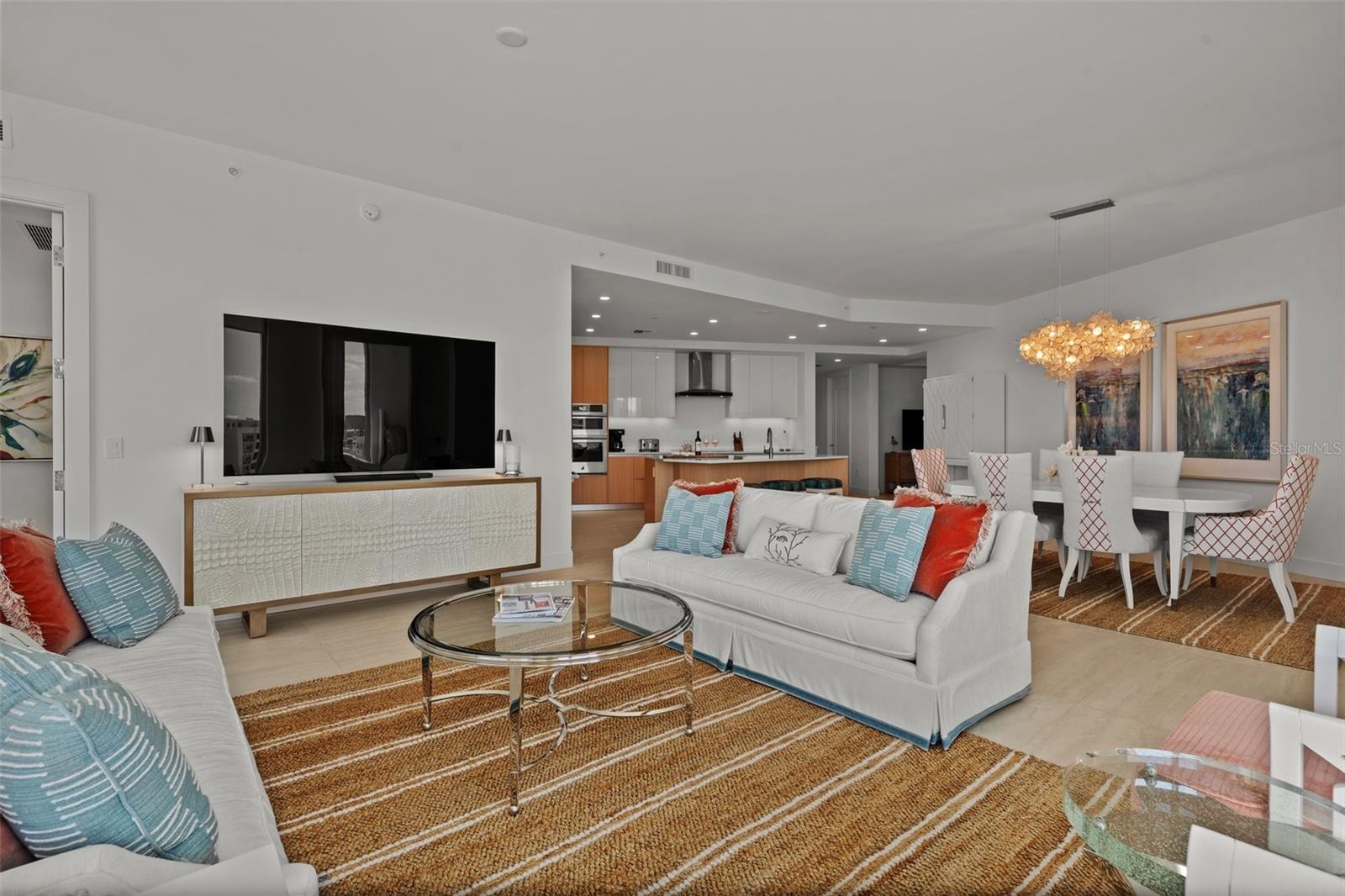 301 QUAY COMMONS 1610