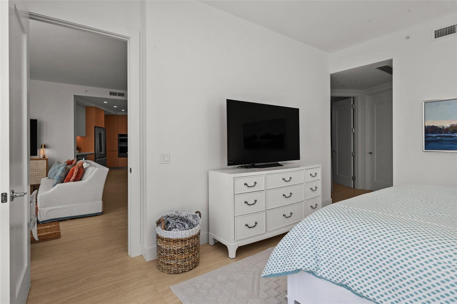 BAYSO SARASOTA - Residential