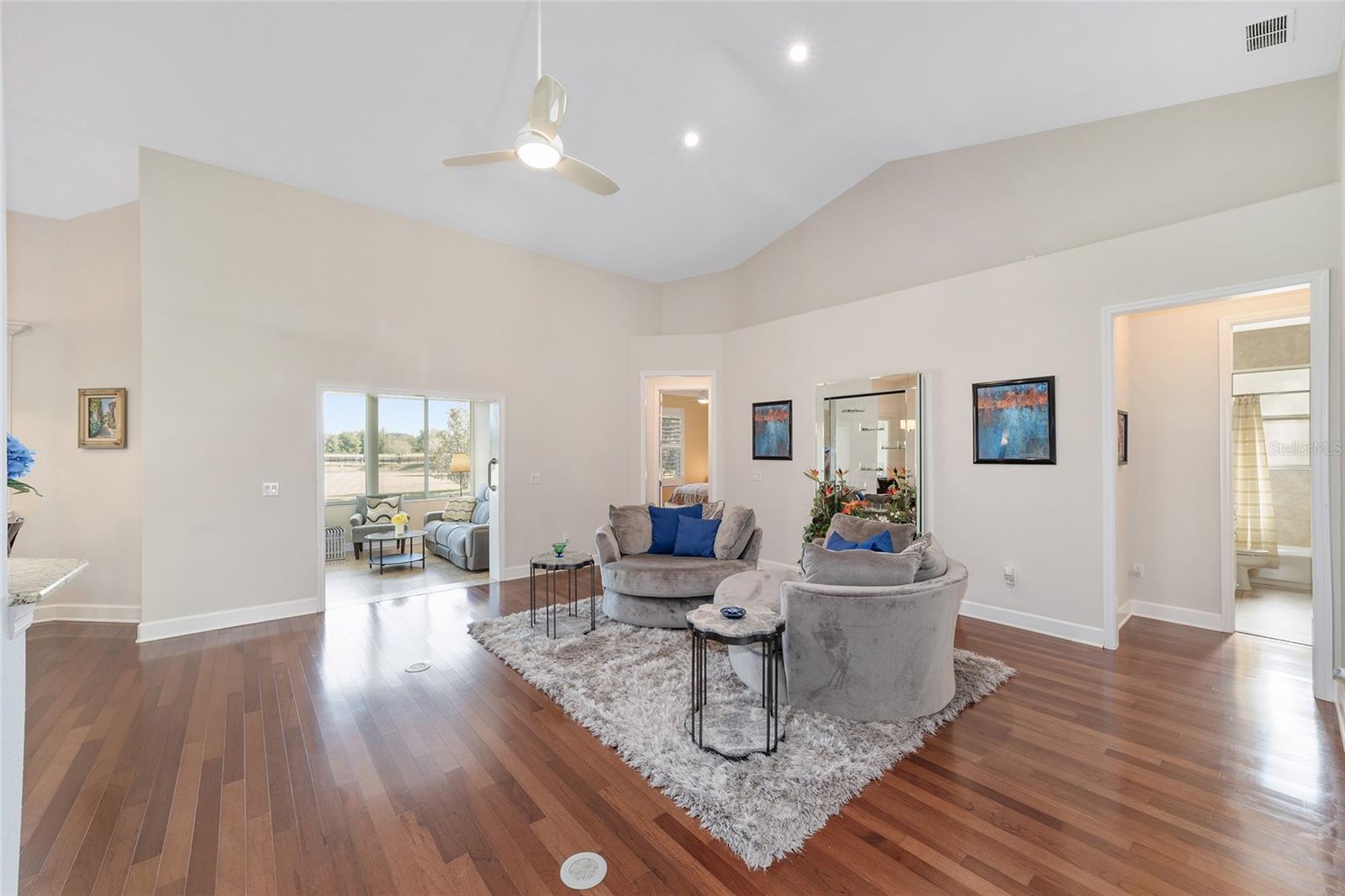 YORK HILL - Residential