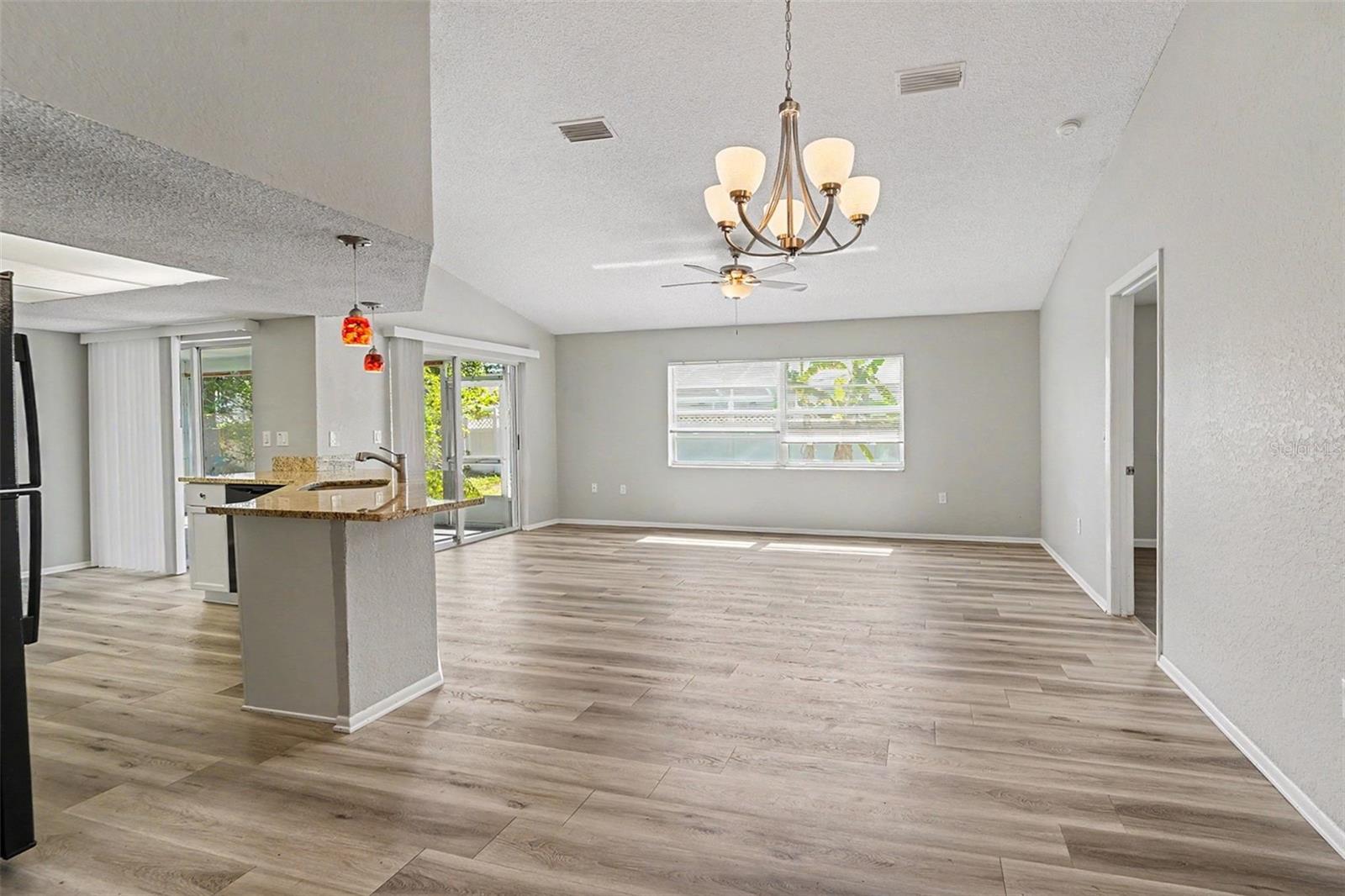 WOODRIDGE ESTATES A SUB - Residential