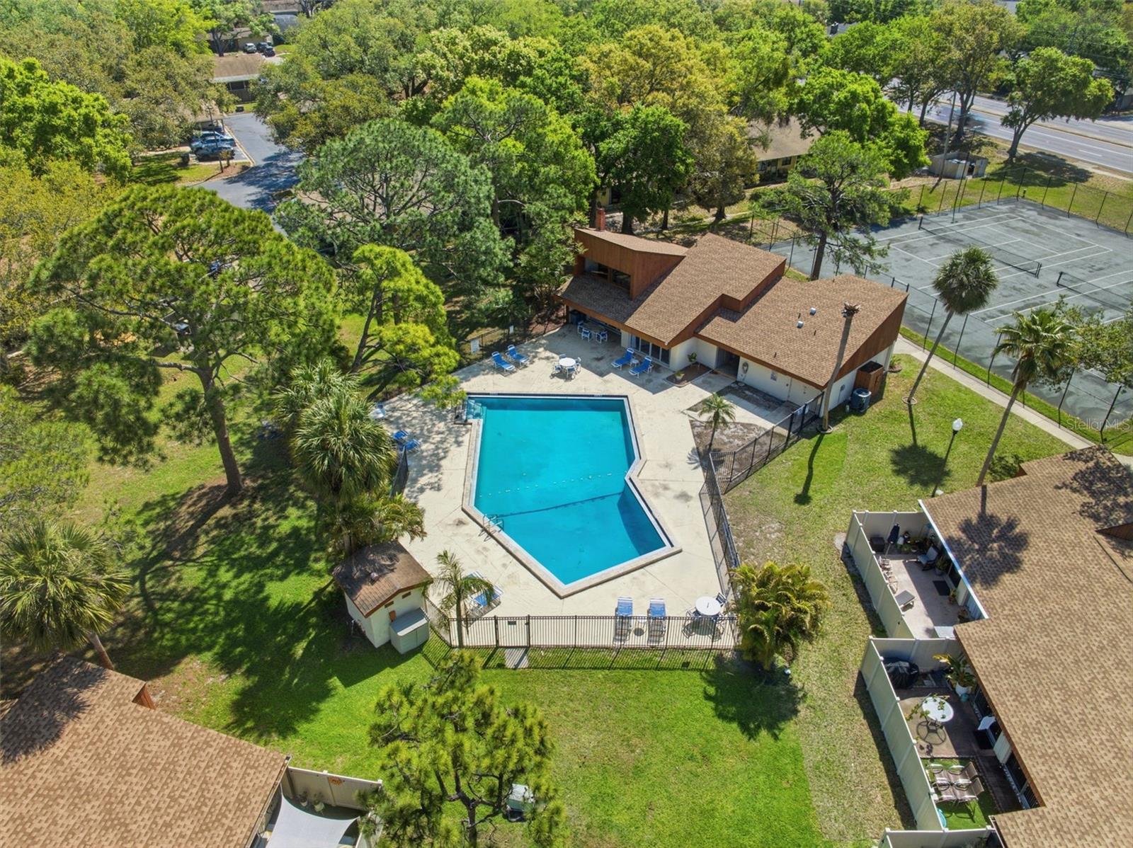 WOODLAKE 1 CONDO - Residential