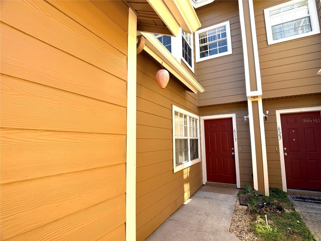 Photo of 613 Coconut Palm Way, Davenport, FL 33897 (MLS # O6450943)