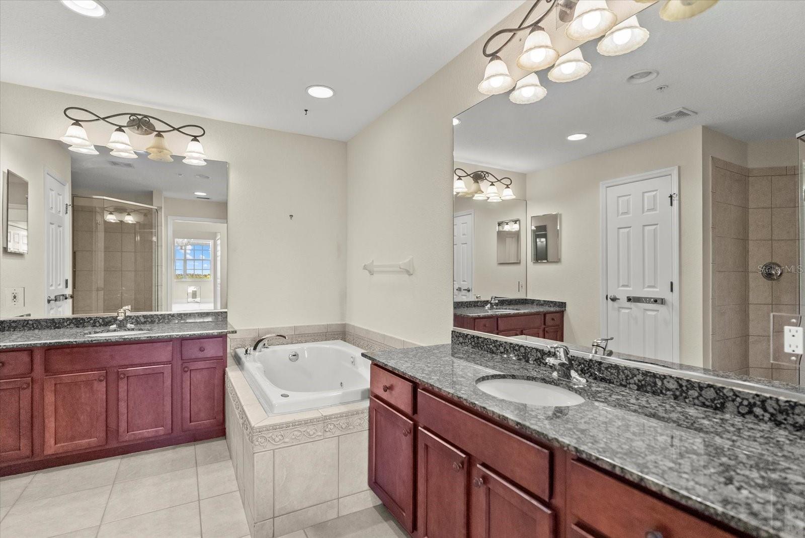 BLACKBURN HARBOR RESIDENCES - Residential