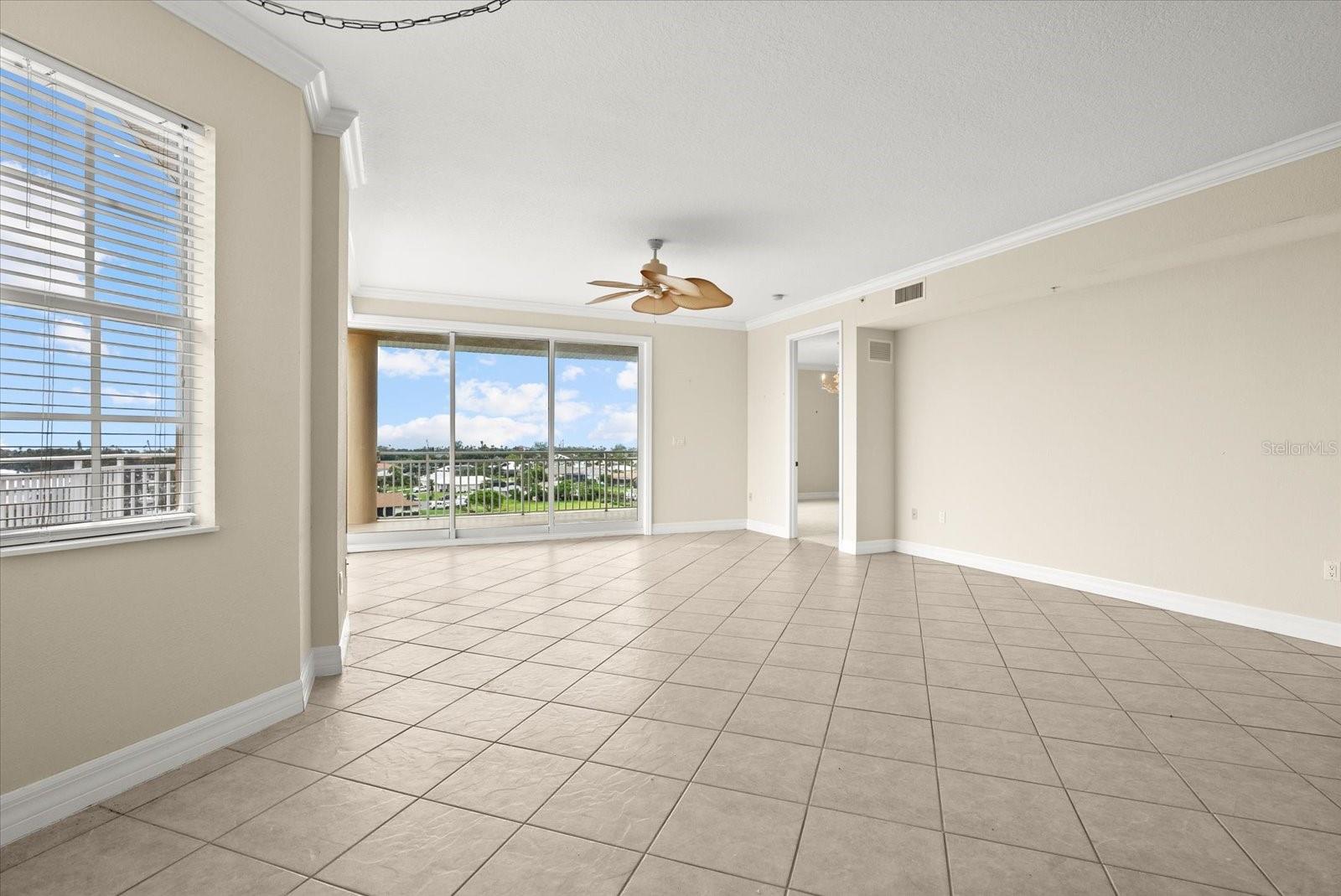BLACKBURN HARBOR RESIDENCES - Residential