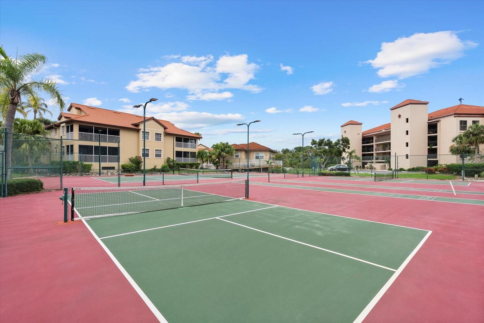 BLACKBURN HARBOR RESIDENCES - Residential