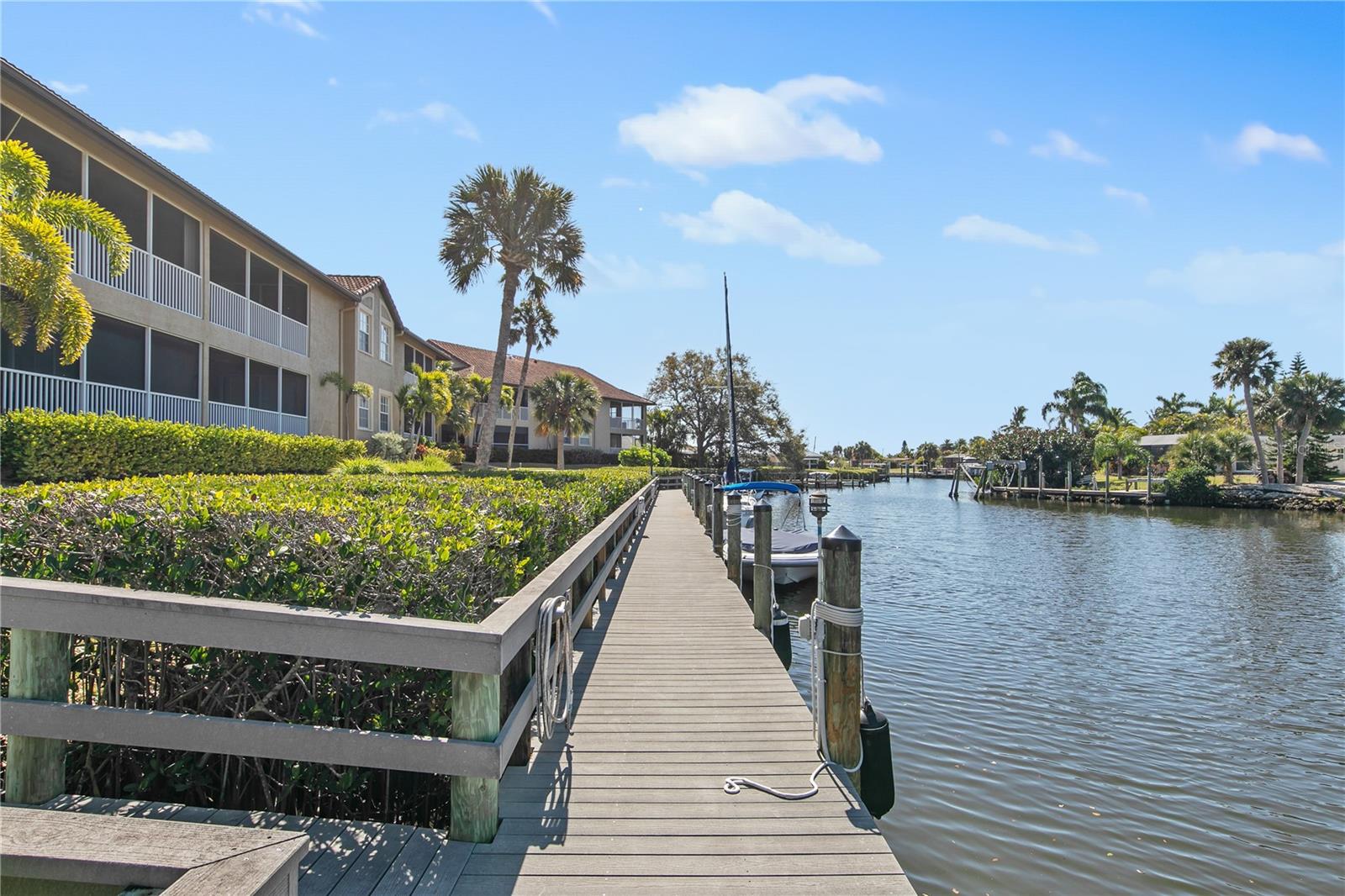 BLACKBURN HARBOR RESIDENCES - Residential