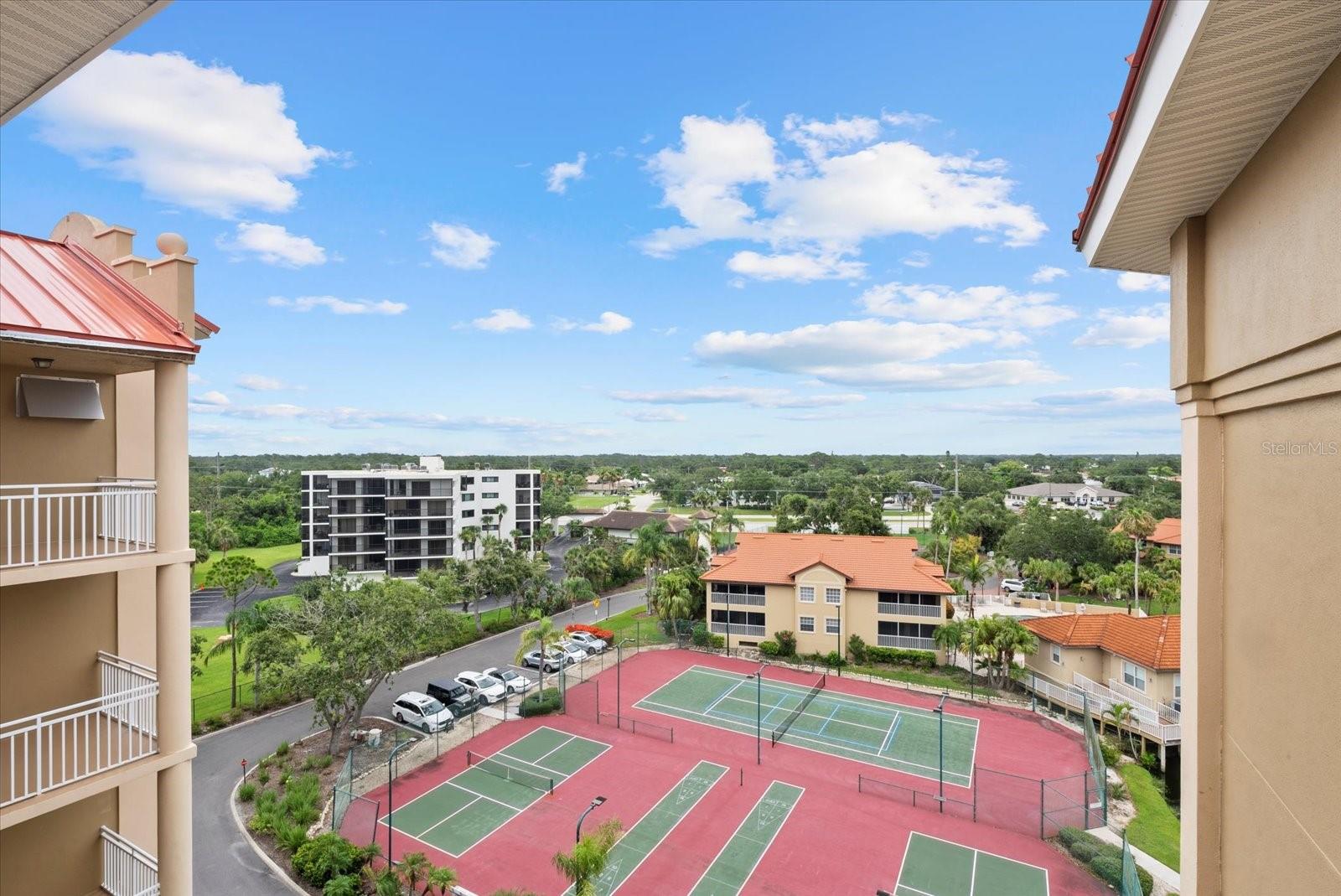 BLACKBURN HARBOR RESIDENCES - Residential
