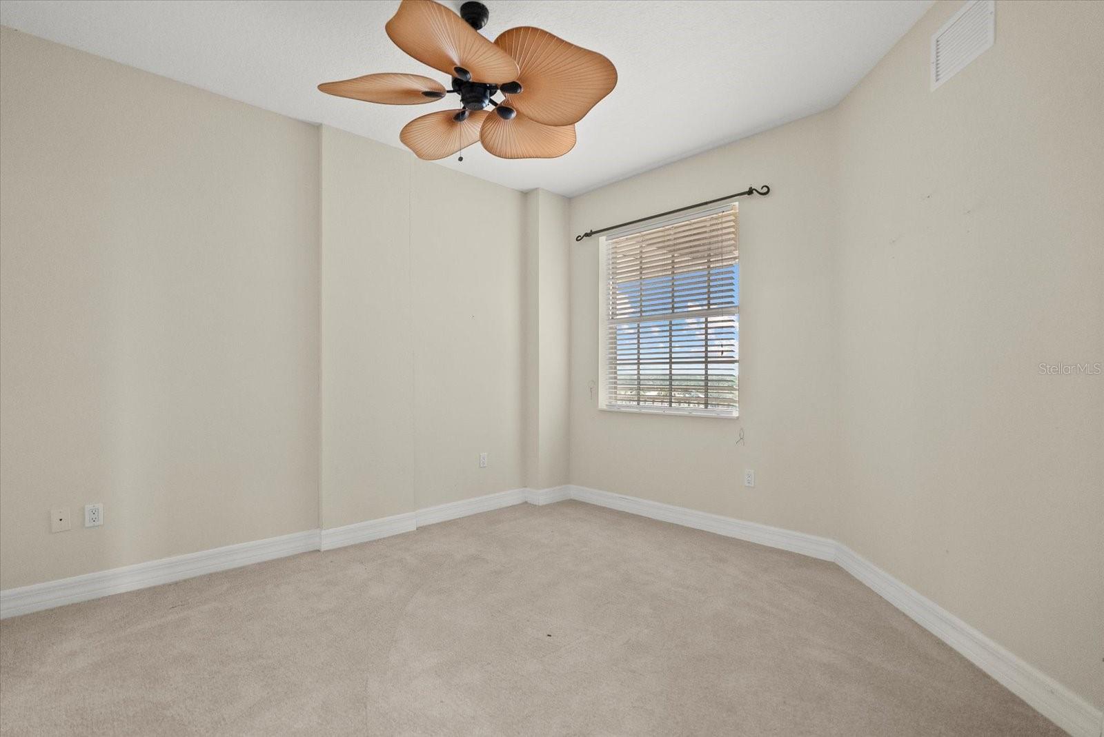 BLACKBURN HARBOR RESIDENCES - Residential