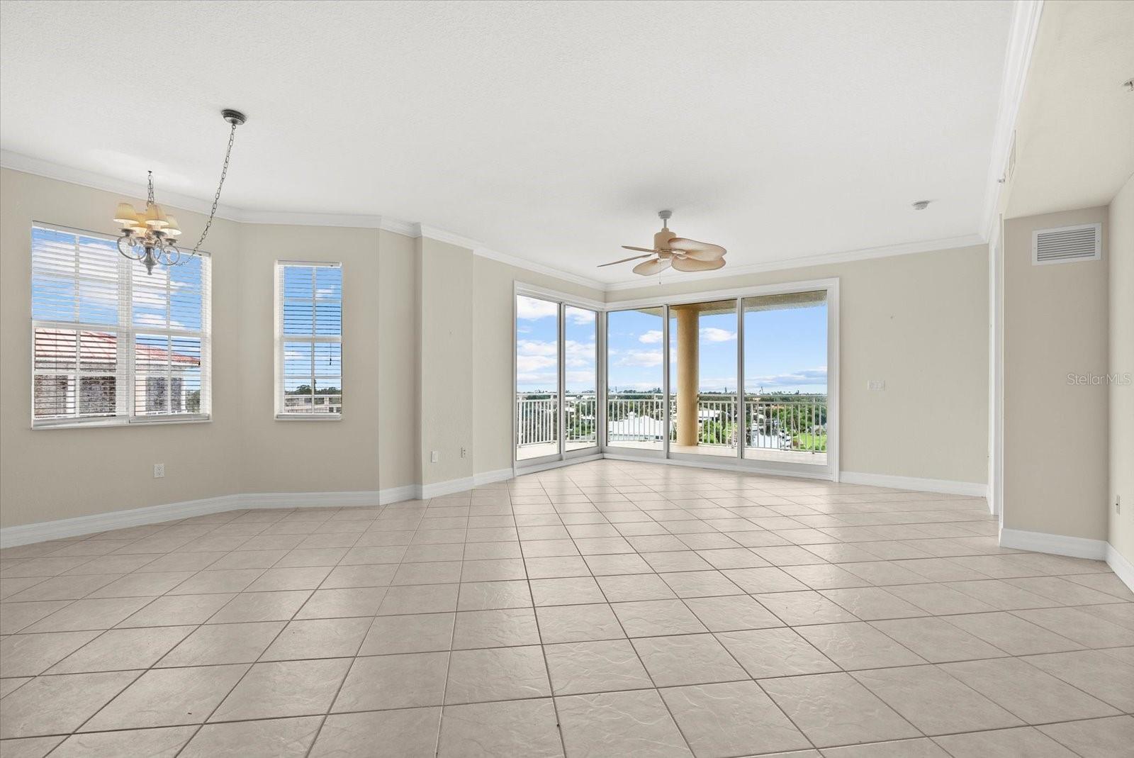 BLACKBURN HARBOR RESIDENCES - Residential
