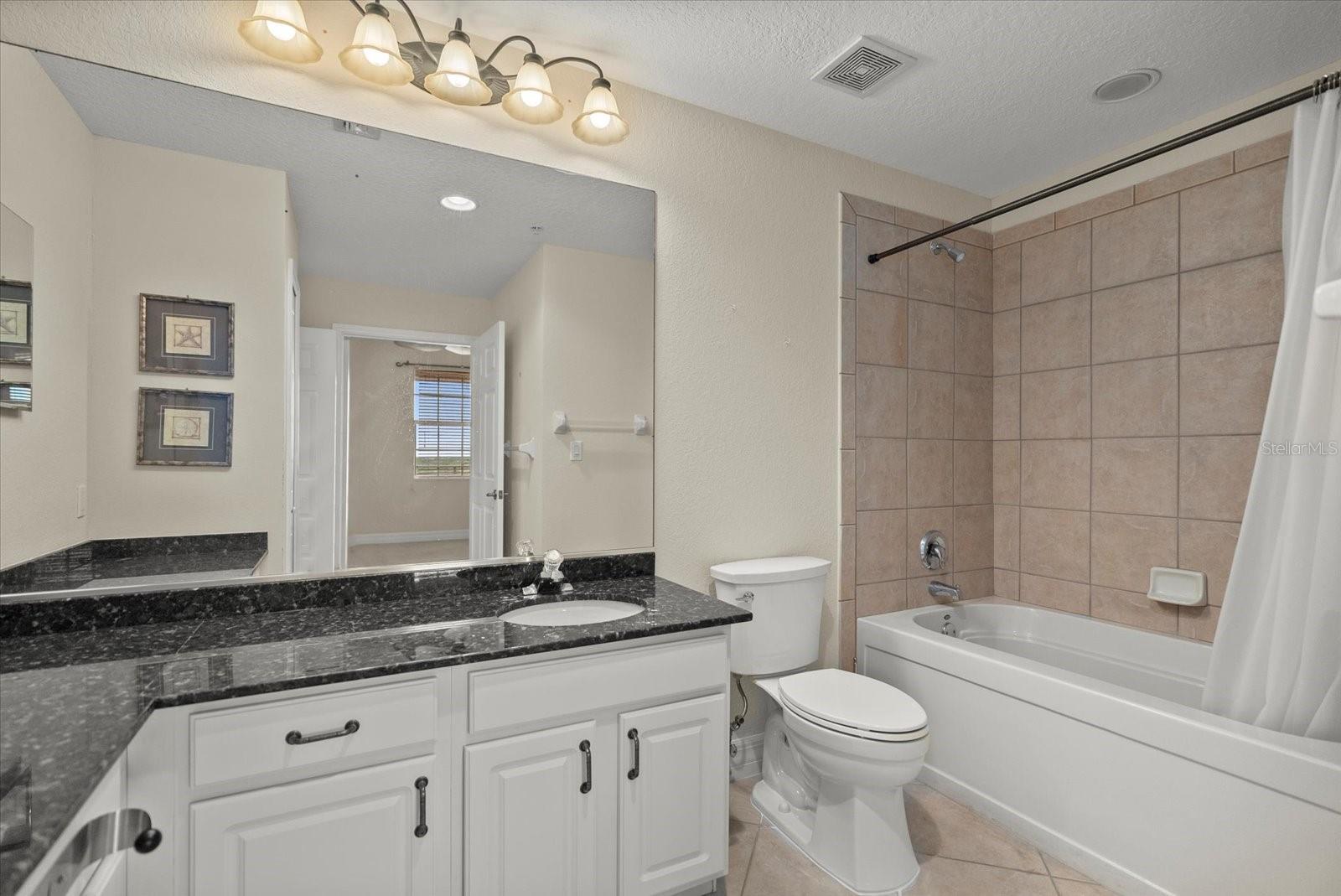 BLACKBURN HARBOR RESIDENCES - Residential