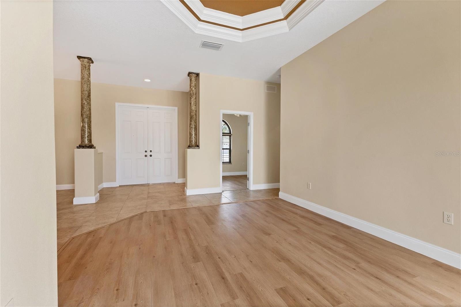 LAUREL MEADOWS - Residential