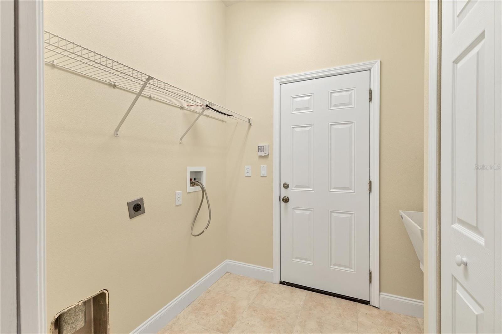 LAUREL MEADOWS - Residential