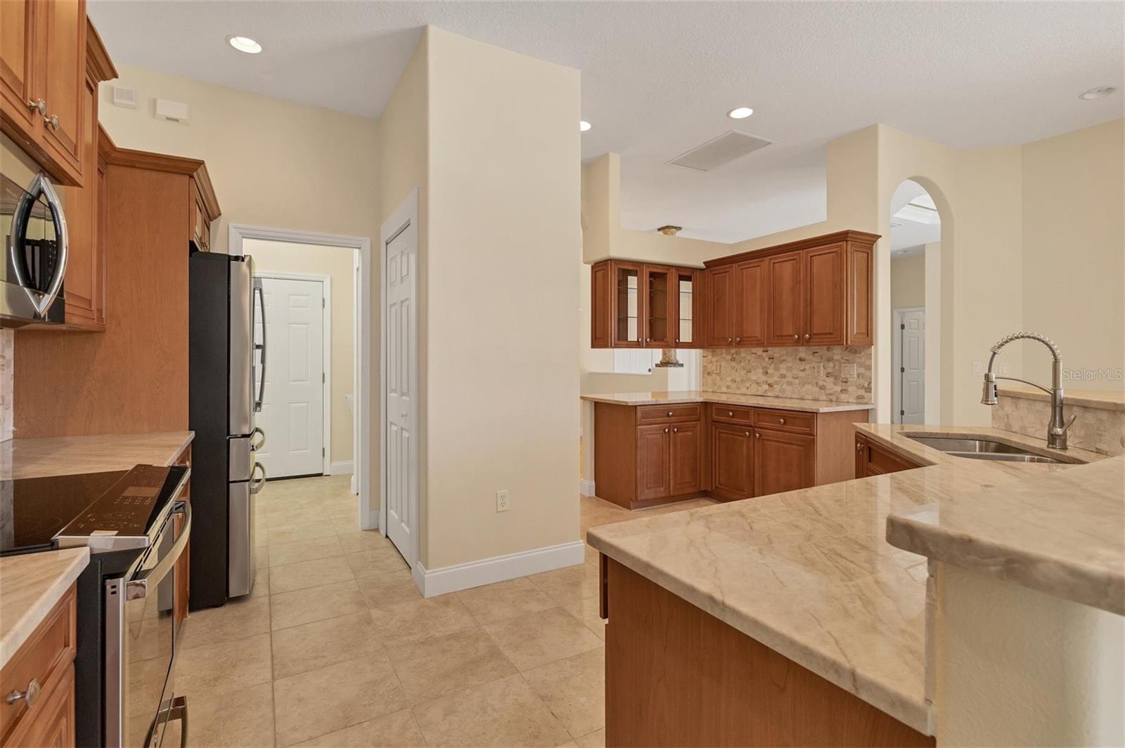 LAUREL MEADOWS - Residential