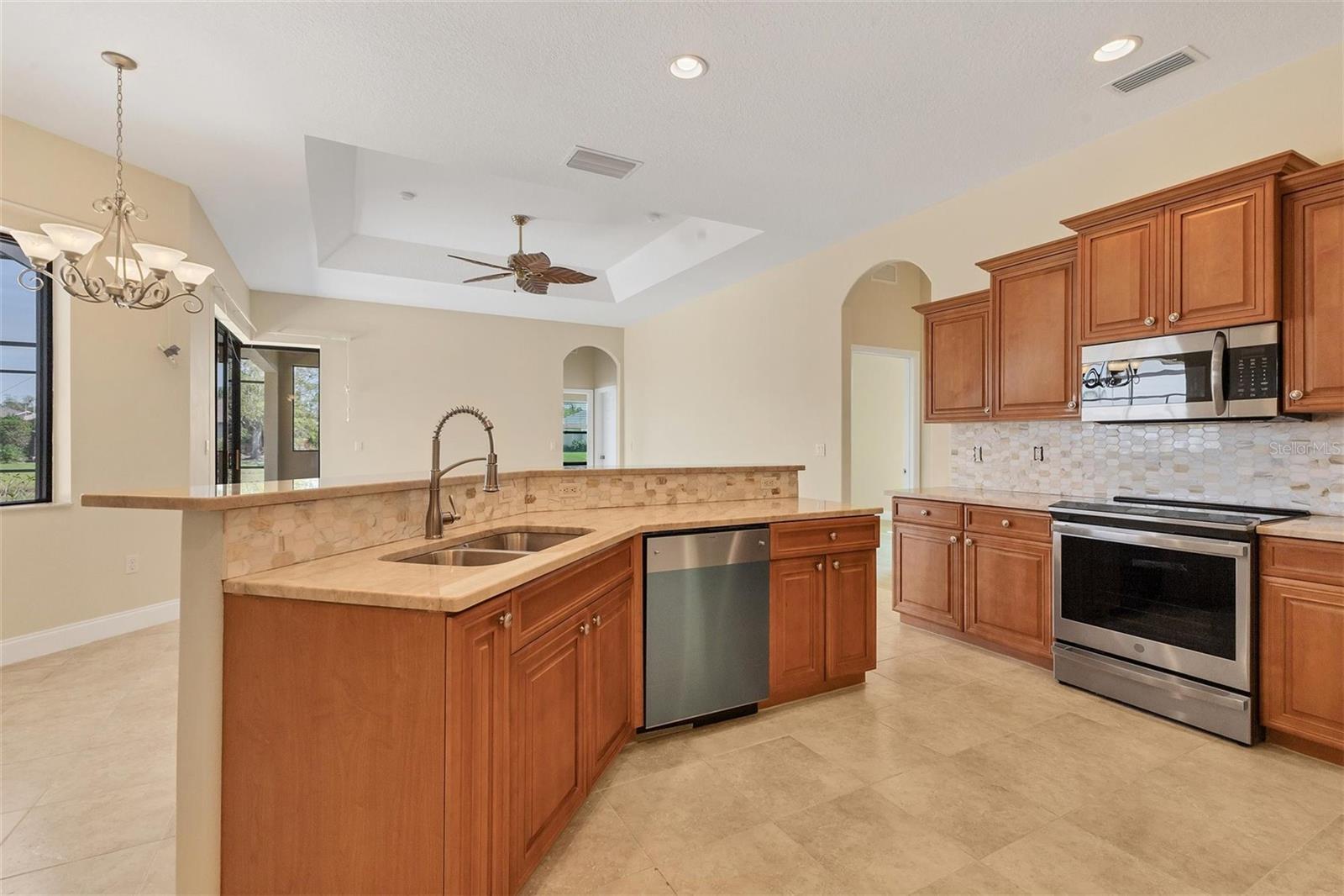 LAUREL MEADOWS - Residential