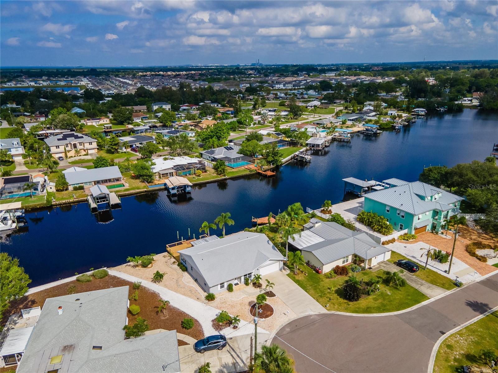 KIMS COVE - Residential