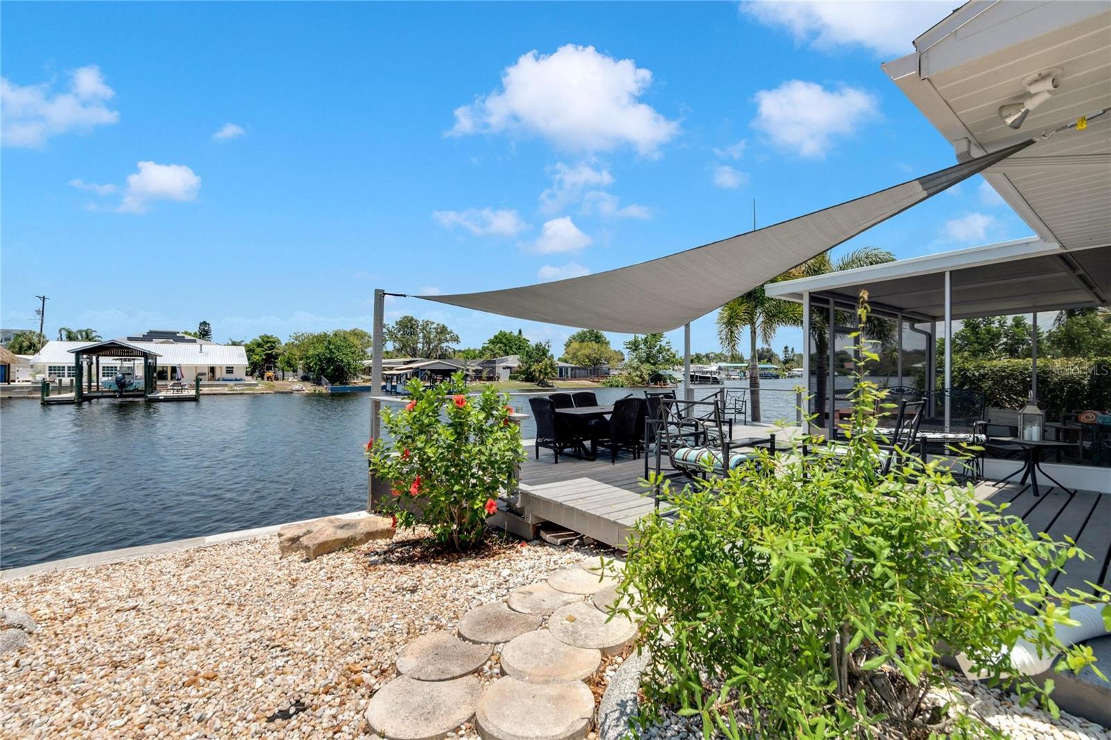 KIMS COVE - Residential