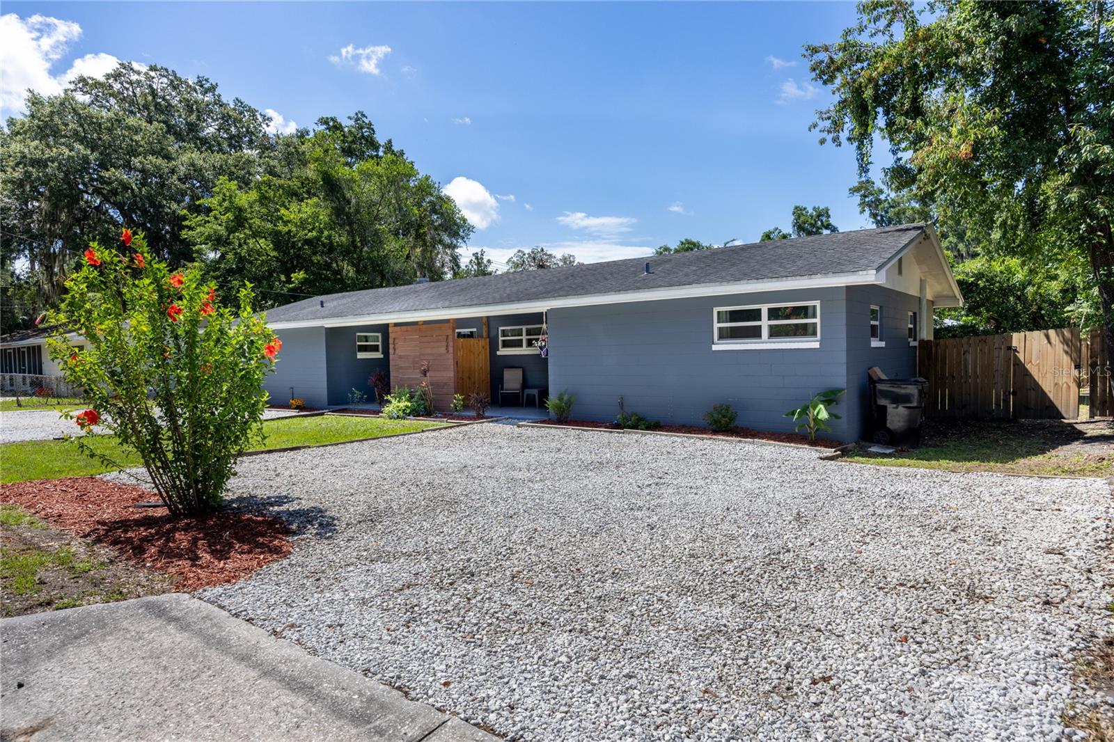 725 SE 4TH AVENUE