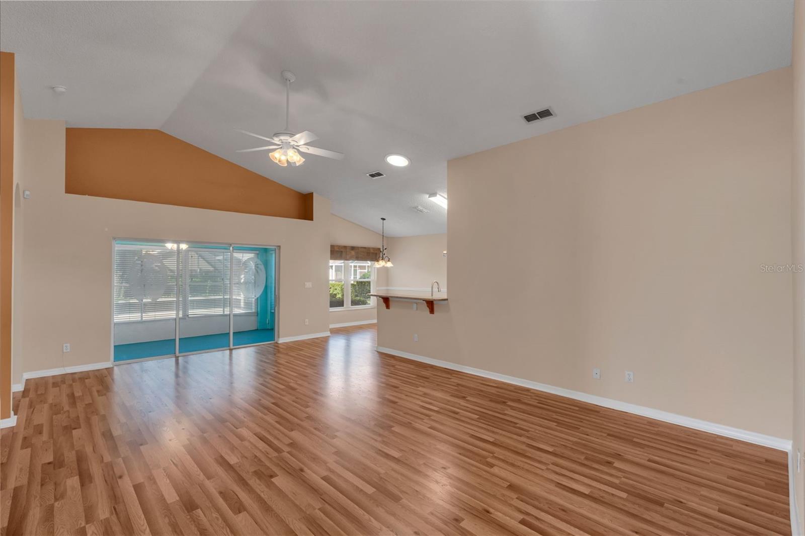 MANCHESTER AT KINGS RIDGE PH I - Residential