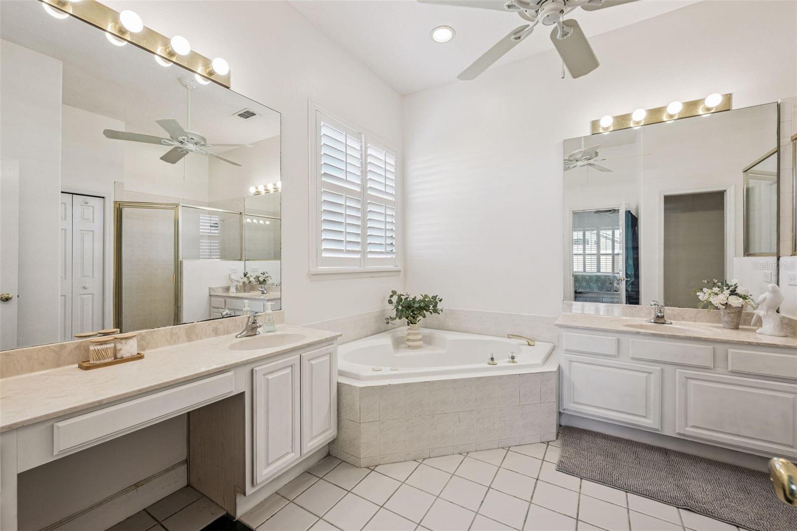 MARBLE HEAD - Residential