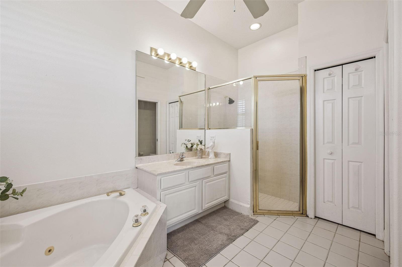 MARBLE HEAD - Residential