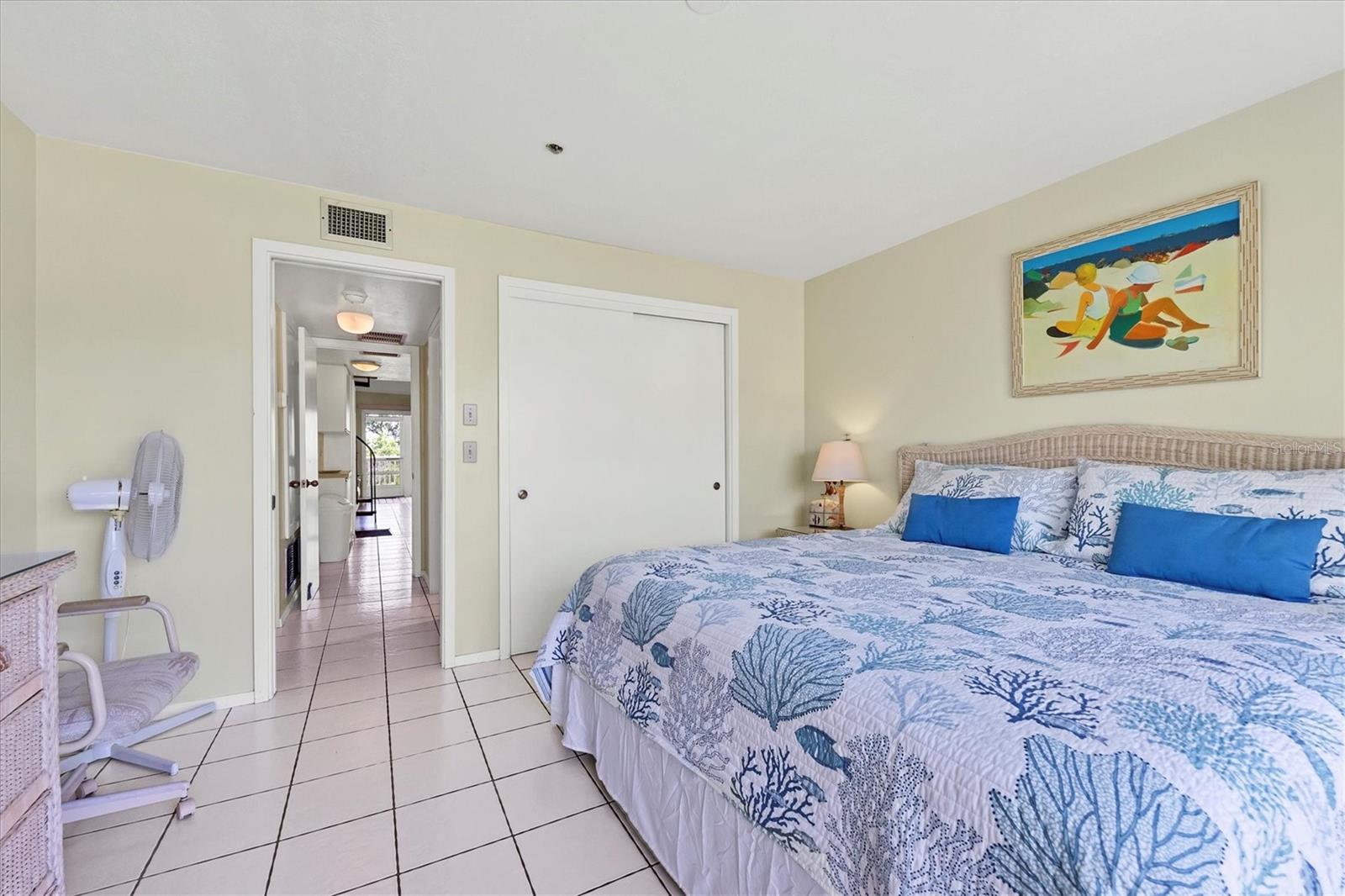 HIDEAWAY BAY BEACH CLUB PH 01 - Residential Lease