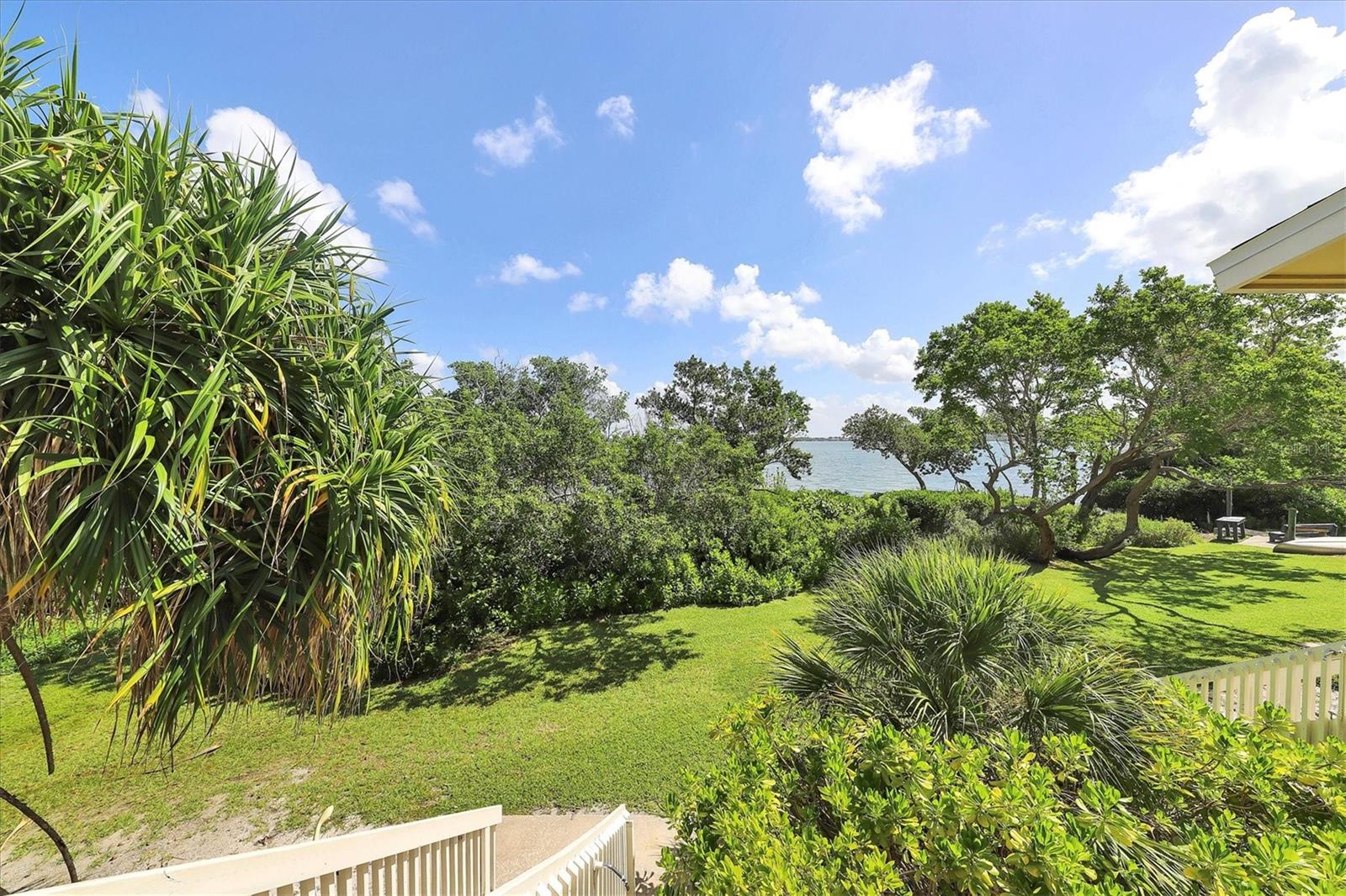 HIDEAWAY BAY BEACH CLUB PH 01 - Residential Lease