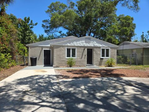 Single Family Residence in SAINT PETERSBURG FL 2561 17TH AVENUE.jpg