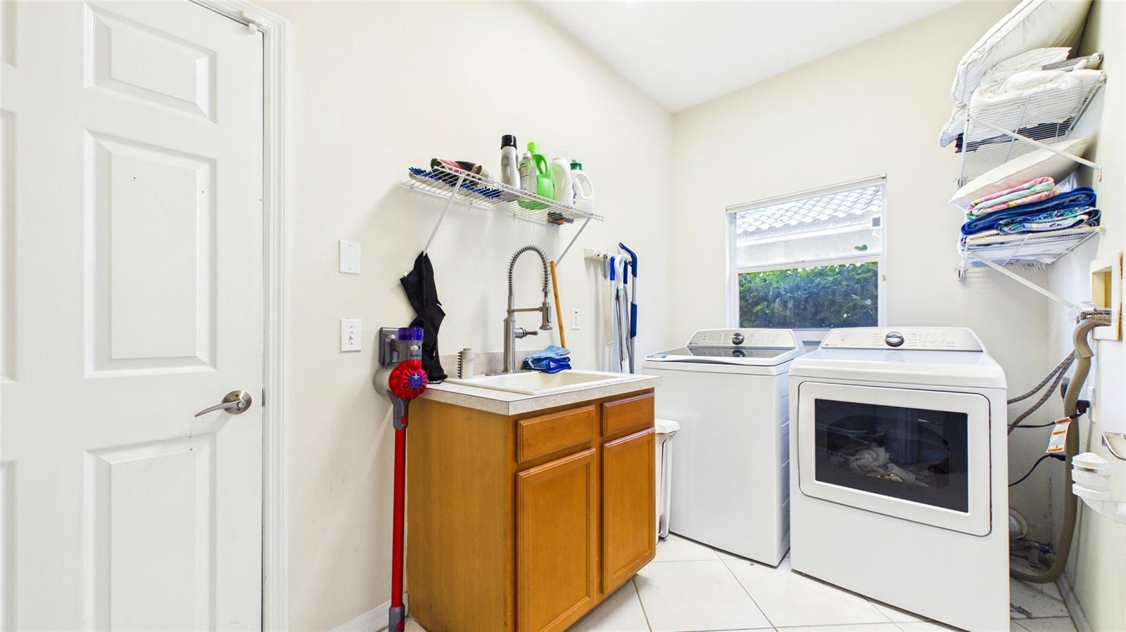 HIGHLAND WOODS SUB - Residential