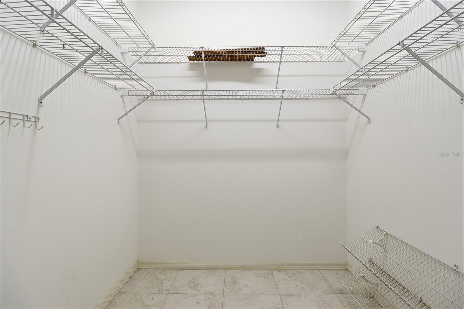 BENT TREE VILLAGE PB 14 PG 1 LOT 15 - Residential