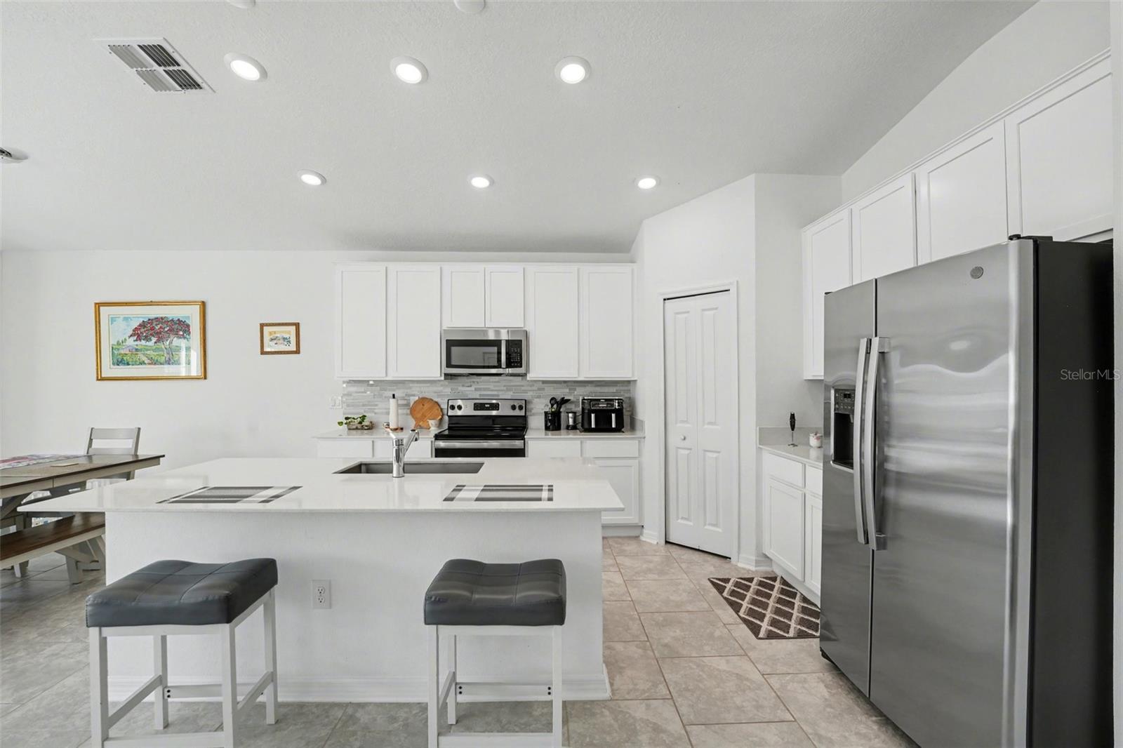 LEOMAS LNDG PH 1 - Residential