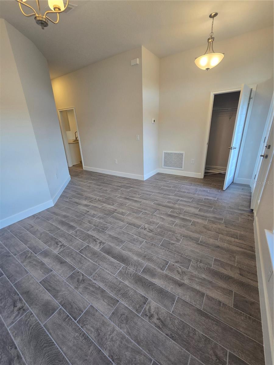 1117 HERON POINT DRIVE