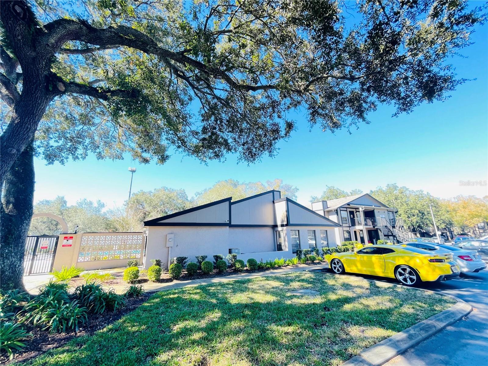 NORTH OAKS CONDO III - Residential