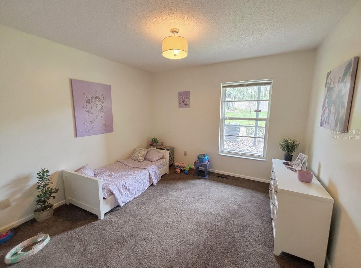 NORTH OAKS CONDO III - Residential